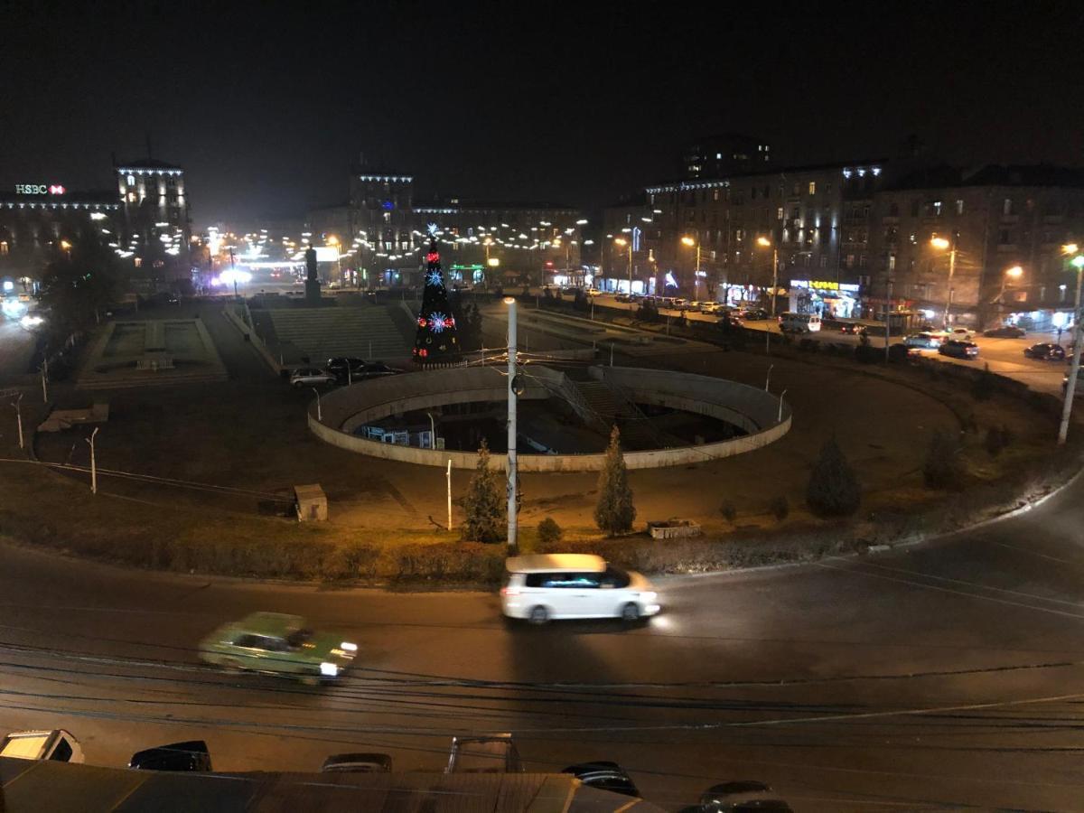 Квартира Около Станции Метро С Балконами Jerevan Exteriér fotografie